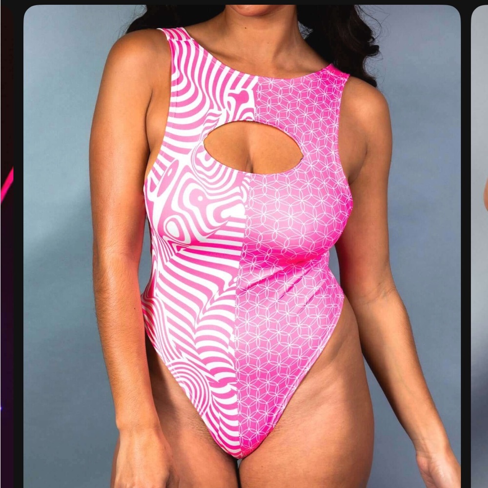 COPY - Freedom ravewear bodysuit; comes with sleeves in 2nd pic- brand new with…